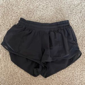Lululemon hotty hot short